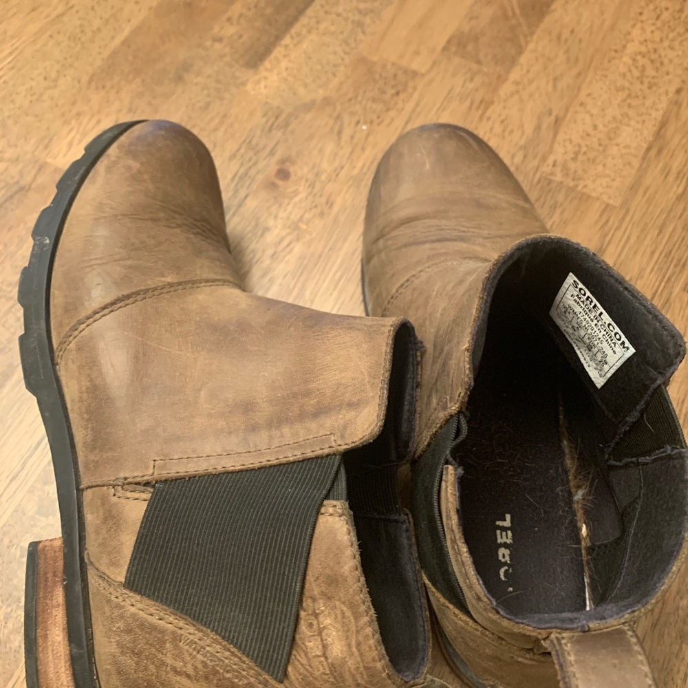 Sorel Emelia Boots